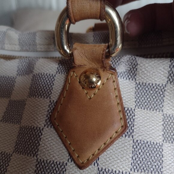 💯% authentic Louis Vuitton Saleya GM in da - Picture 11 of 16